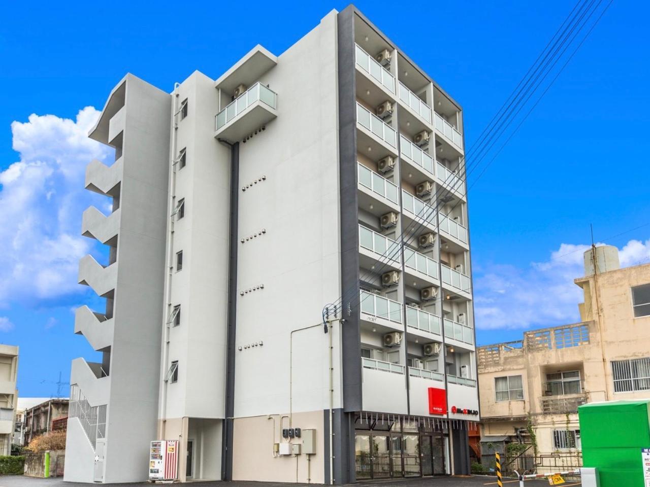Mr. Kinjo In Gusuku Aparthotel Okinawa Exterior photo